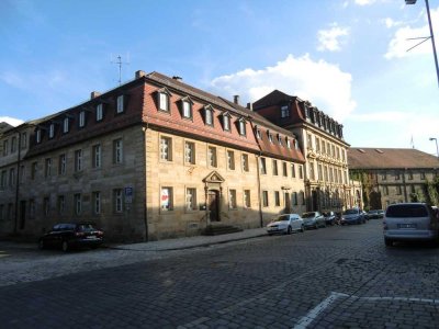 1.OG: Exkl. 4-Zi-Whg, sanierter Altbau