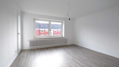 NEU! EINE KALTMIETE GESCHENKT! Frisch renovierte 2 - Zimmer-Wohnung in Schortens | Balkon |I