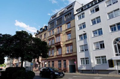 Penthousewohnung über zwei Etagen mit großer Dachterrasse und Einbauküche!