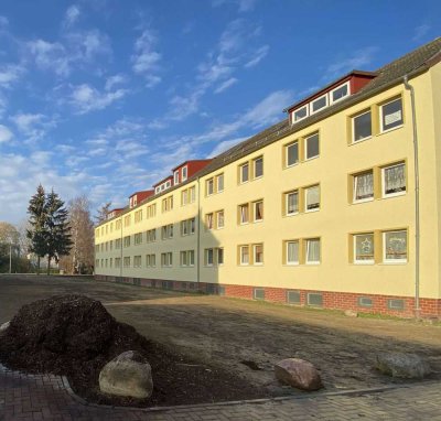 Helle, freundliche 2-Raum-Wohnung mit Stellplatz im 1.Obergeschoss