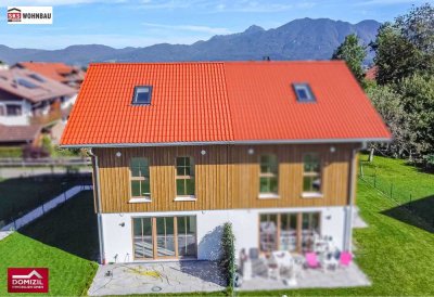 NEUBAU: Energieeffiziente Doppelhaushälfte A+ in Großweil mit großem Garten und Bergblick