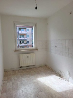 Kautionsfreie 3 -Raumwohnung mit Tageslichtbad und Balkon!