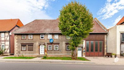 Idyllischer Hof mit 7-Zimmer-Einfamilienhaus, Scheune mit KFZ-Werkstatt und Nebenhaus