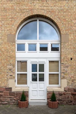 Loftähnliche Wohnung auf zwei Etagen im stilvollen Altbau