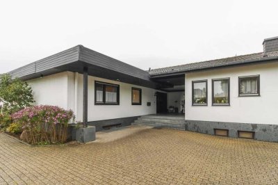 Wohlfühloase: Zuhause in schöner, ruhiger Lage in Monschau -  2 Bungalows und Einliegerwohnung