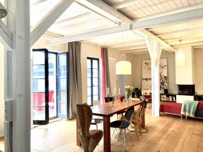 Sonniges Loft über 2 Etagen mit Dachterrasse in Eimsbüttel