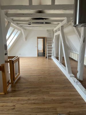 Freundliche 4-Zimmer-Maisonette-Wohnung mit gehobener Innenausstattung mit Balkon in Raguhn-Jeßnitz