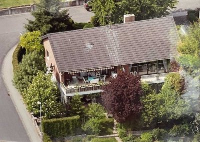 Großzügiger Einfamilien-Bungalow mit Einliegerwohnung und Ausbaureserve in Windesheim