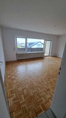 helle Wohnung im Ergeschoss, 122qm, 4 Zimmer