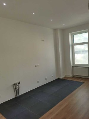 Helle und moderne 3-Zimmer-Wohnung mit Wohnküche