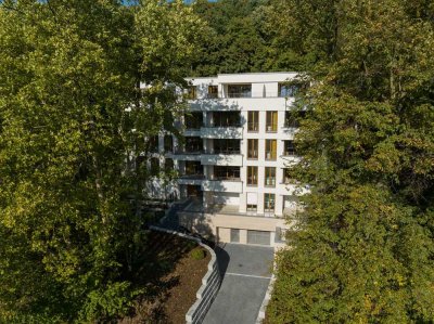 COME IN & LIVE LUXURY: Nizzaallee, 
Apartment in bester Lage: 
Möbliert und sofort bezugsfähig!