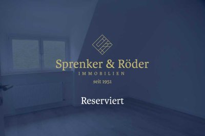 RESERVIERT: Renovierte Dachgeschosswohnung inkl. Garagenstellplatz