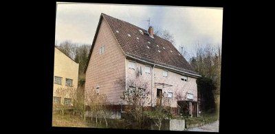 Einmaliges Fachwerkhaus/Bauernhaus und Nebengebäude in Heppenheim mit Wald und Wiesen