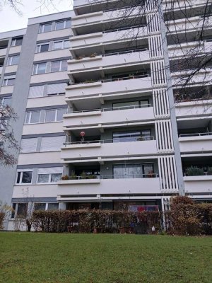 Großzügige Wohnung sucht Familie! Auf fünf Jahre befristet zu vermieten!