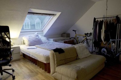 Zentrale 4,5-Zimmer-Dachgeschosswohnung