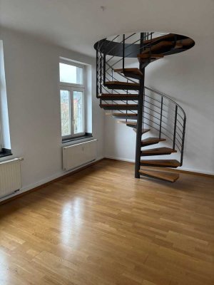 Ansprechende 3-Zimmer-Maisonette-Wohnung mit gehobener Innenausstattung mit Balkon und EBK in Aachen