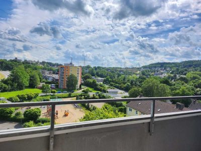 TOP sanierte 3 Zimmer Wohnung mit Balkon;  Aufzug