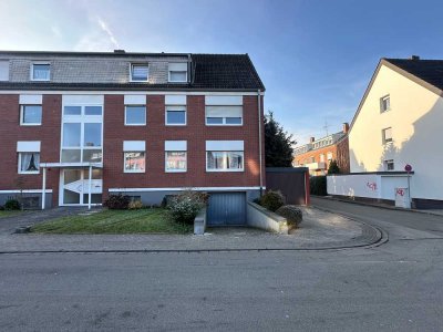 Erstbezug nach kompletter Sanierung mit Balkon und Garage