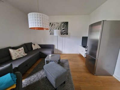 Geschmackvolle, gepflegte 2-Zimmer-Wohnung  mit Sonnen-Balkon und EBK