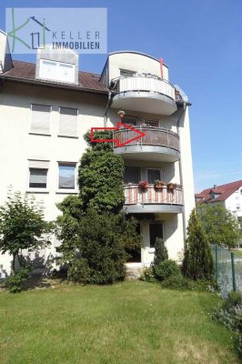 Schöne 2-R Wohnung mit Balkon, zentrumsnah - ruhige Lage mit PKW-Stellplatz