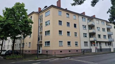 Vermietete, solide 3-Zimmerwohnung in zentraler Lage von Köln Humboldt-Gremberg