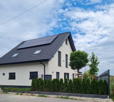 PROVISIONSFREI vom Eigentümer!!! Freistehendes Einfamilienhaus in der Klimaschutzsiedlung Neuss!