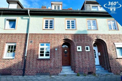 Liebevoll modernisiertes Stadthaus