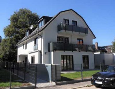 4-Raum-Maisonette-Wohnung mit gehobener Innenausstattung mit EBK in München Waldperlach