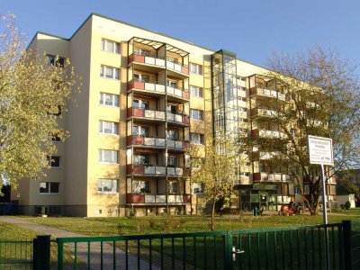 Gemütliche 1-Raum-Wohnung mit Balkon und Aufzug in Klinikumnähe