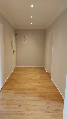 **helle 3 Raum Wohnung inkl. einen Monat mietfrei**