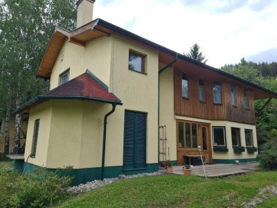 Abseits von Stress &amp; Hektik -&gt; idyllisch in einem Haus am Waldesrand leben