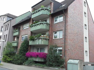 Schöne fünf Zimmer Wohnung in Gelsenkirchen, Erle