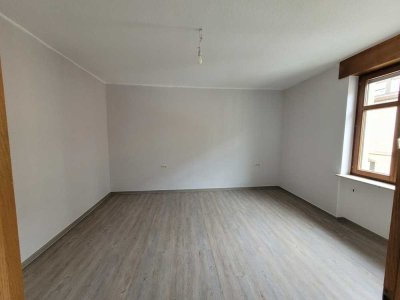 Stilvolle 2,5-Raum-Wohnung mit gehobener Innenausstattung in Karlsruhe