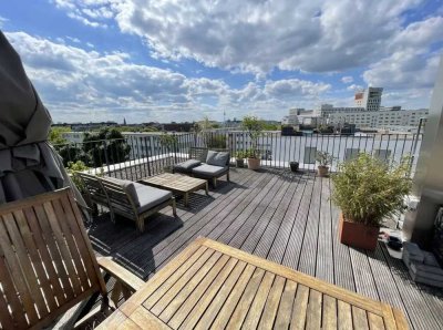 Luxuriöse Penthauswohnung mit großer Dachterrasse und herrlichem Blick