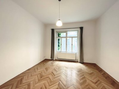 2-Zimmer Altbauwohnung in Herrschaftlichem Haus! Bestlage in 1030 Wien! Ideal für Paare!