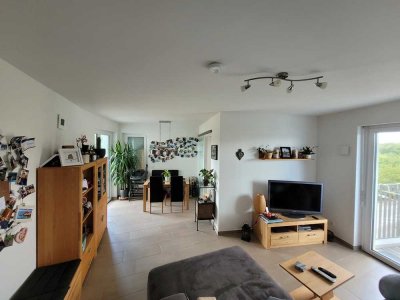 Schöne, helle 2-Zimmer-Wohnung mit 2 Balkonen in Freising-Lerchenfeld zu vermieten