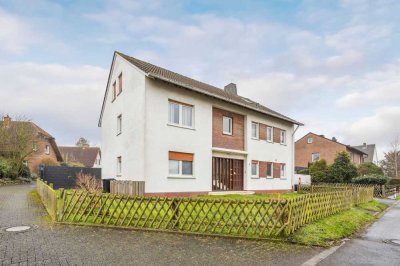 Attraktives Mehrfamilienhaus mit drei Wohneinheiten, Garten und Garagen in ruhiger Lage von Unna-Hem