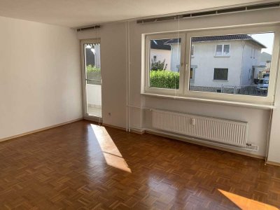 Lörzweiler helle 3 ZKBB inkl. Garage und Einbauküche