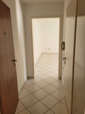 1 Zimmerappartement im Souterrain