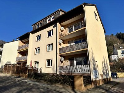 Gepflegte Eigentumswohnung mit tollem Blick zur Burg Trifels in gesuchter Wohnlage