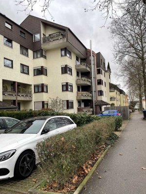 Modernisierte 4-Zimmer-Wohnung mit Balkon und EBK in Heilbronn