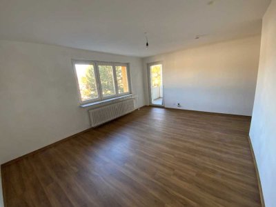 Schöne 3-Zimmer Wohnung mit Balkon - TG-Stellplatz (exklus.) ab 01.03.