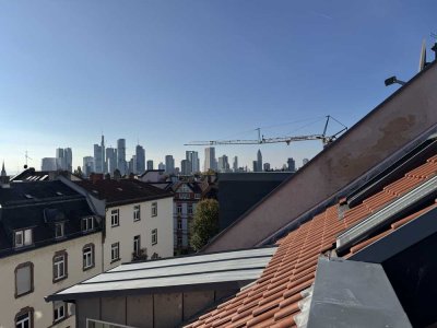 Ruhige Maisonette-Wohnung in bester Nordendlage mit Skylineblick (provisionsfrei)