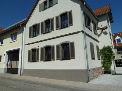 Maisonettewohnung mit besonderem Flair, 2 Bäder und Loggia