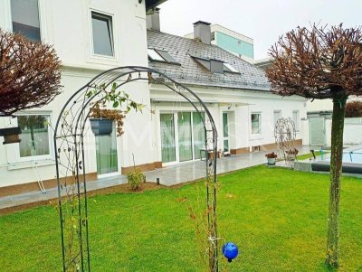 Familiendomizil mit Nähe zu KIGA und VS - 6 Zimmer, Garten, Pool....