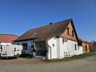 großzügiges Wohnhaus mit reichlich Nebengelass