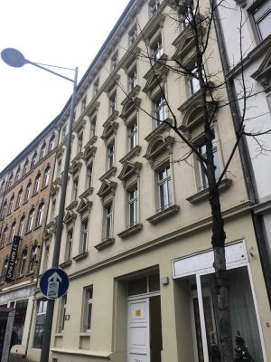 Exklusive, sanierte 4-Raum-Wohnung mit gehobener Innenausstattung mit Balkon in Leipzig