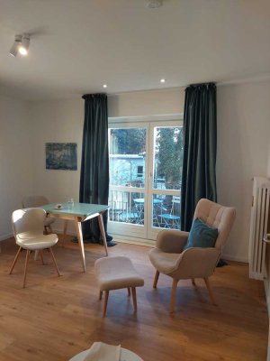 All Inclusive 1-Zimmer-Apartment mit Balkon und EBK in Mü - Harlaching für maximal 2 Jahre