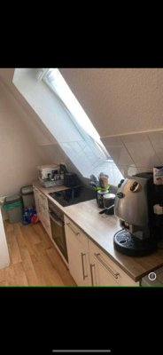 Attraktive Lichtdurchflutete DG Wohnung