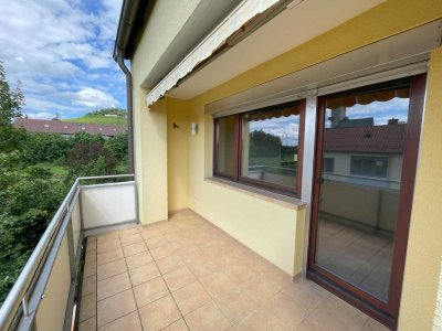 Geräumige 4-Zimmer-Wohnung mit Balkon und EBK in Heilbronn